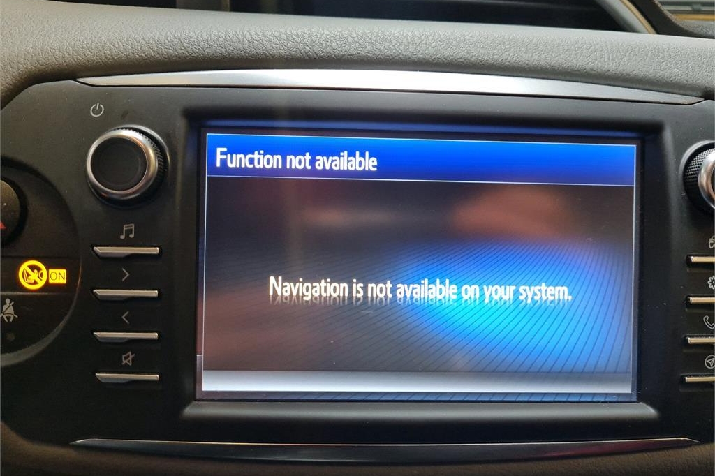 Toyota Yaris 2019 фото 8