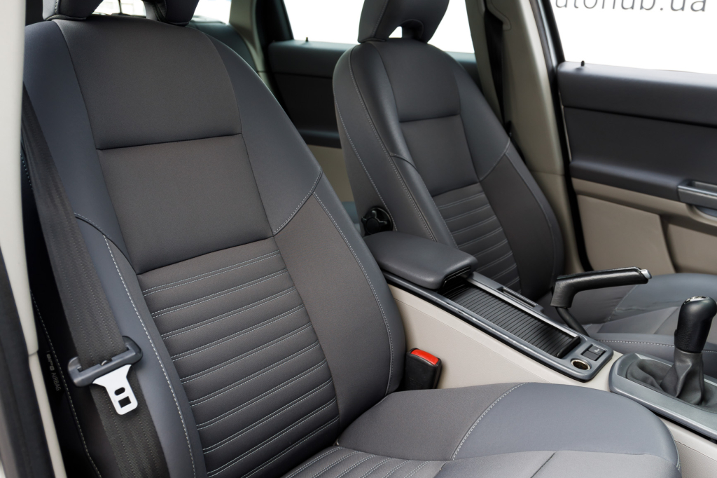 Volvo V50 2009 фото 6