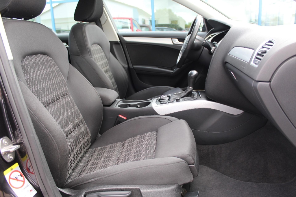 Audi A4 Avant 2011 photo 4