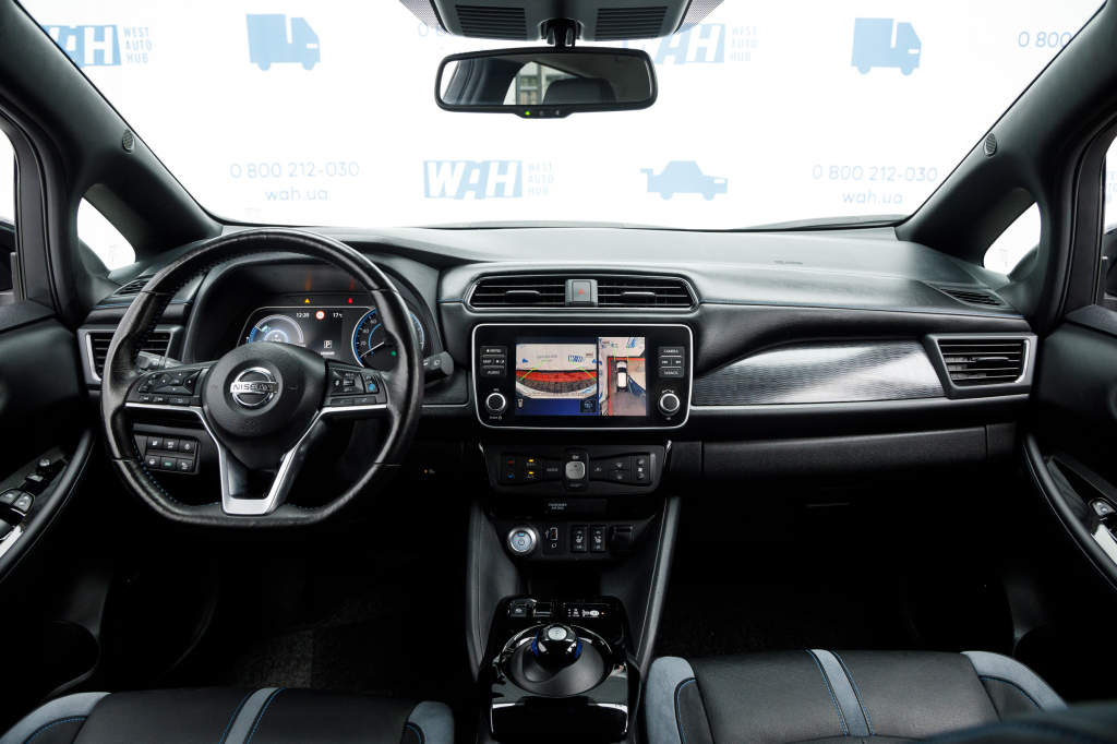 Nissan Leaf TEKNA 40 kWh photo 8