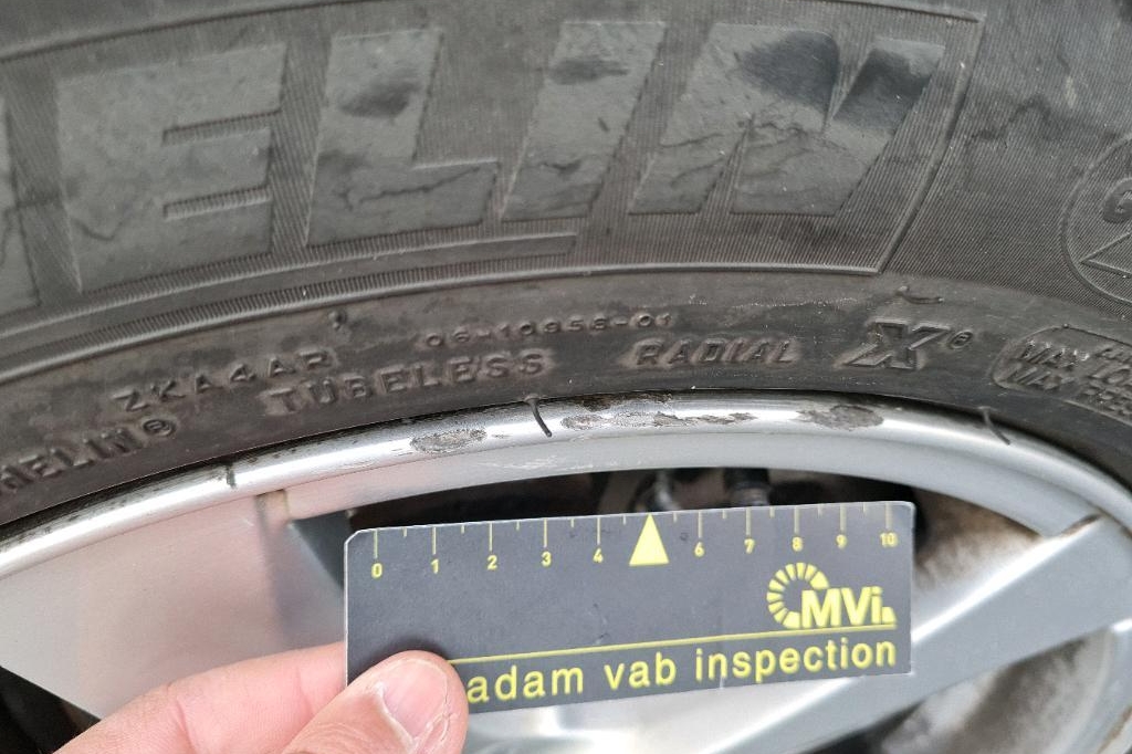 Volvo V60 2016 фото 19