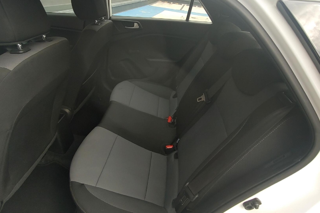 Hyundai i20 2018 photo 2