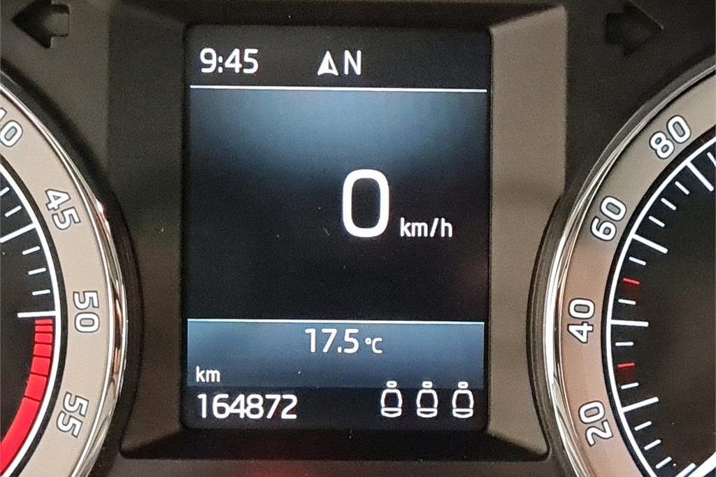 Skoda Octavia Combi 2018 фото 3