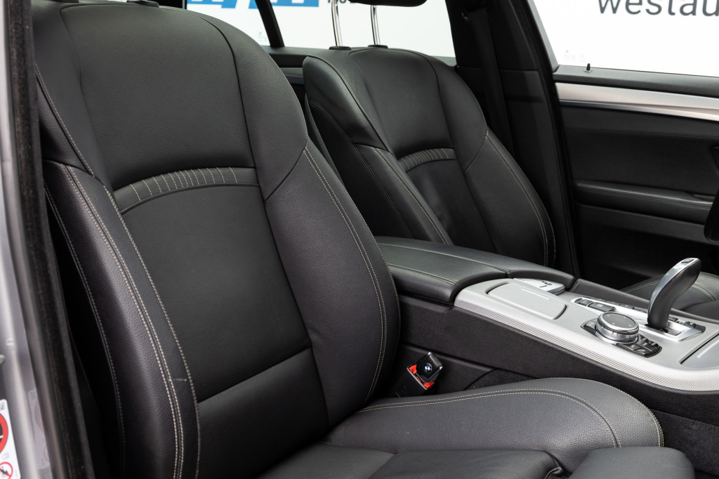 BMW 520 D Baureihe 5 Touring 2015 photo 15