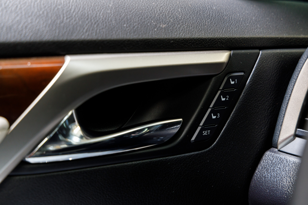 Lexus RX 350 2016 фото 36