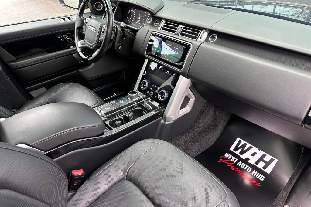 Land Rover Range Rover 4.4D 2018 фото Land Rover Range Rover 4.4D 2018 фото 11