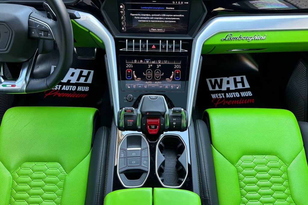 Lamborghini Urus 2019 фото Lamborghini Urus 2019 фото 22