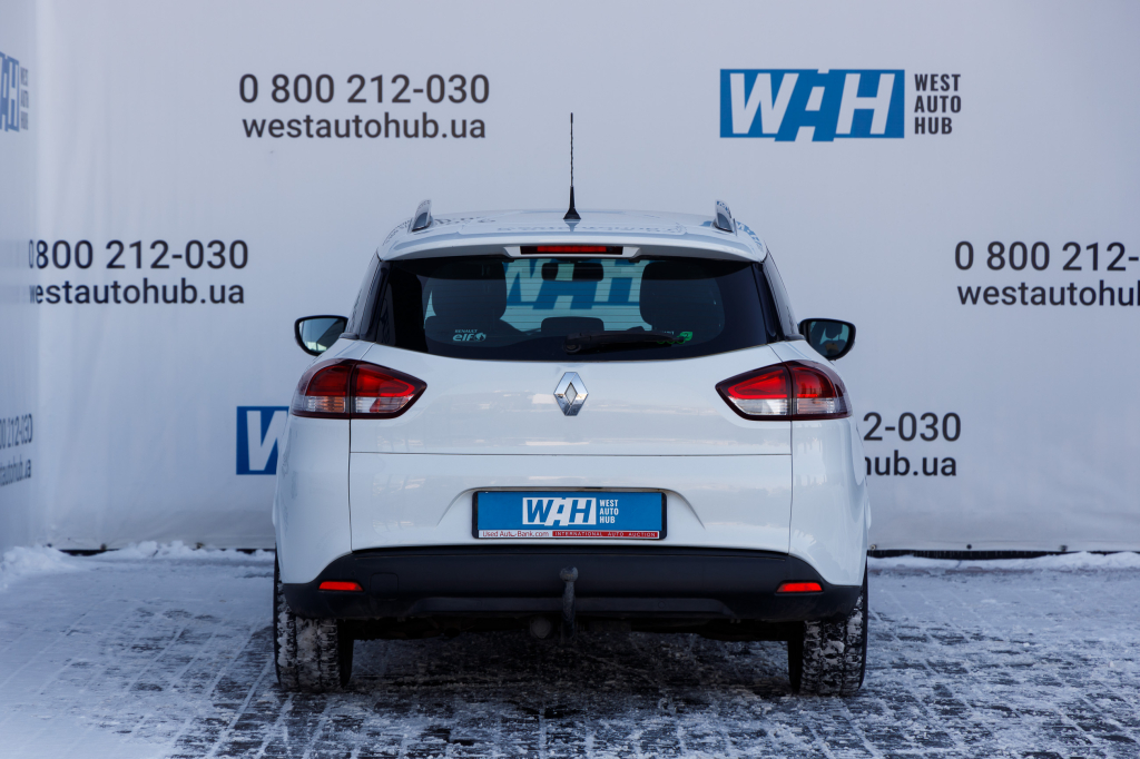 Renault Clio photo 4