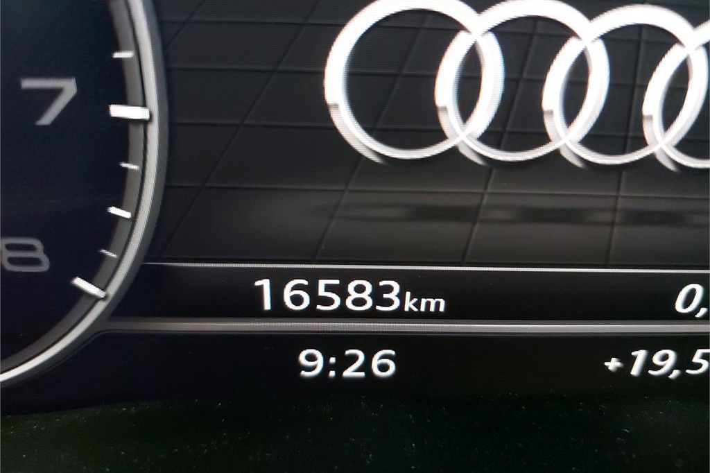 Audi A4 Avant 2019 photo 6