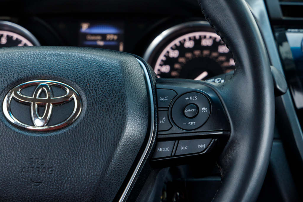 Toyota Camry 2017 фото 17