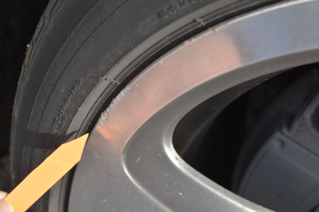 BMW 6 Series 2010 photo 17