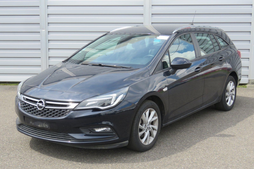 Opel Astra Sports Tourer 2019 photo 1