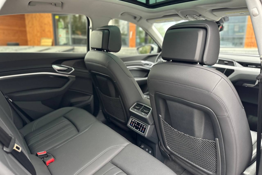 Audi e-tron Sportback 55 95kWh 2021 photo 18