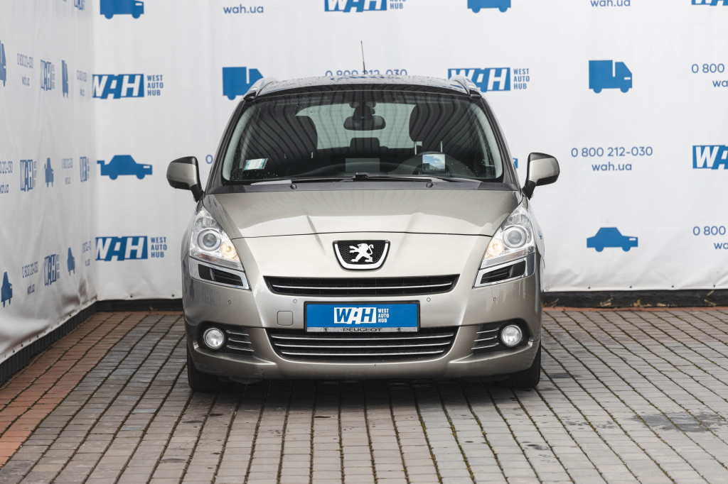 Peugeot 5008 2012 photo 1