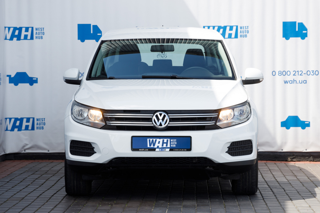 Volkswagen Tiguan Limited 2018 photo 2