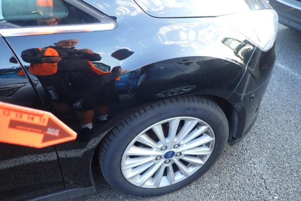 Ford C-Max 2019 photo 16