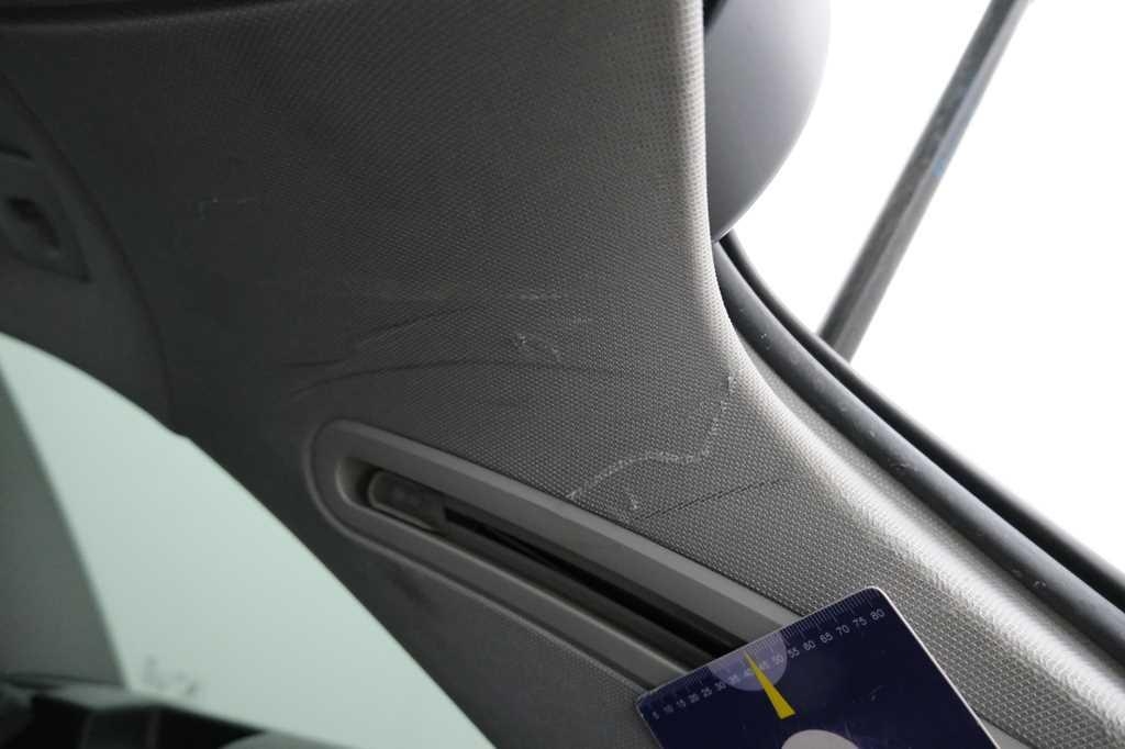 Audi A4 Avant 2016 фото 15