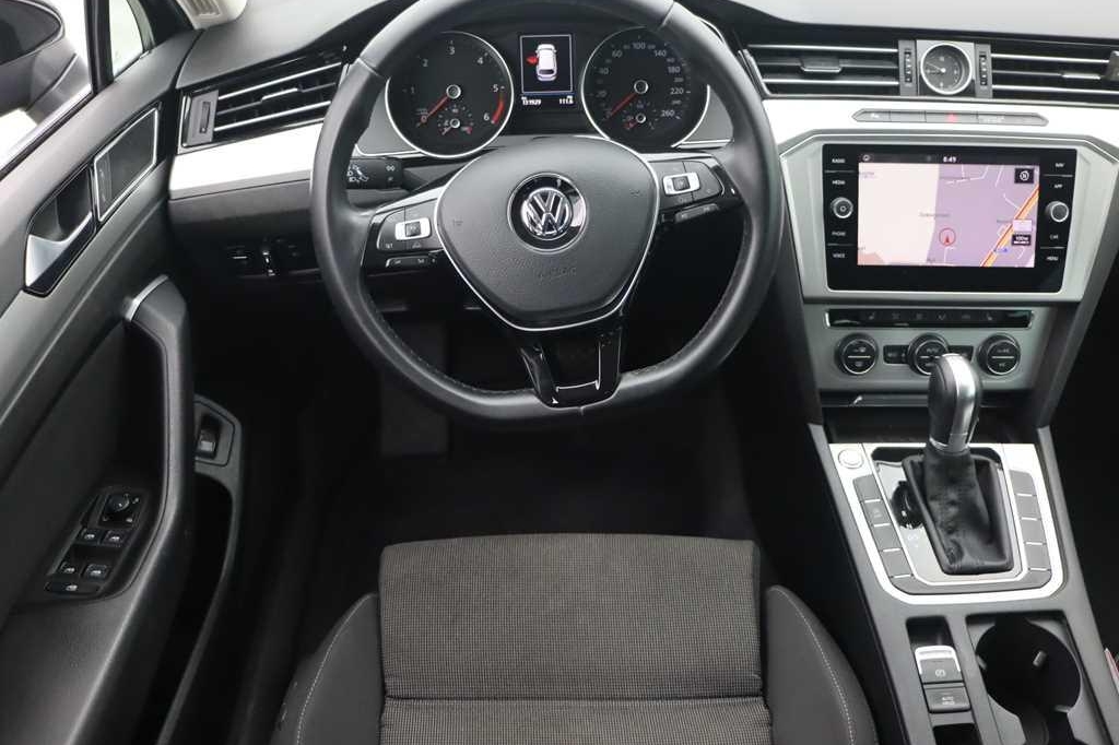 Volkswagen Passat Variant 2018 photo 3