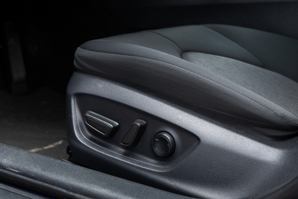 Toyota Camry LE 2017 photo 17