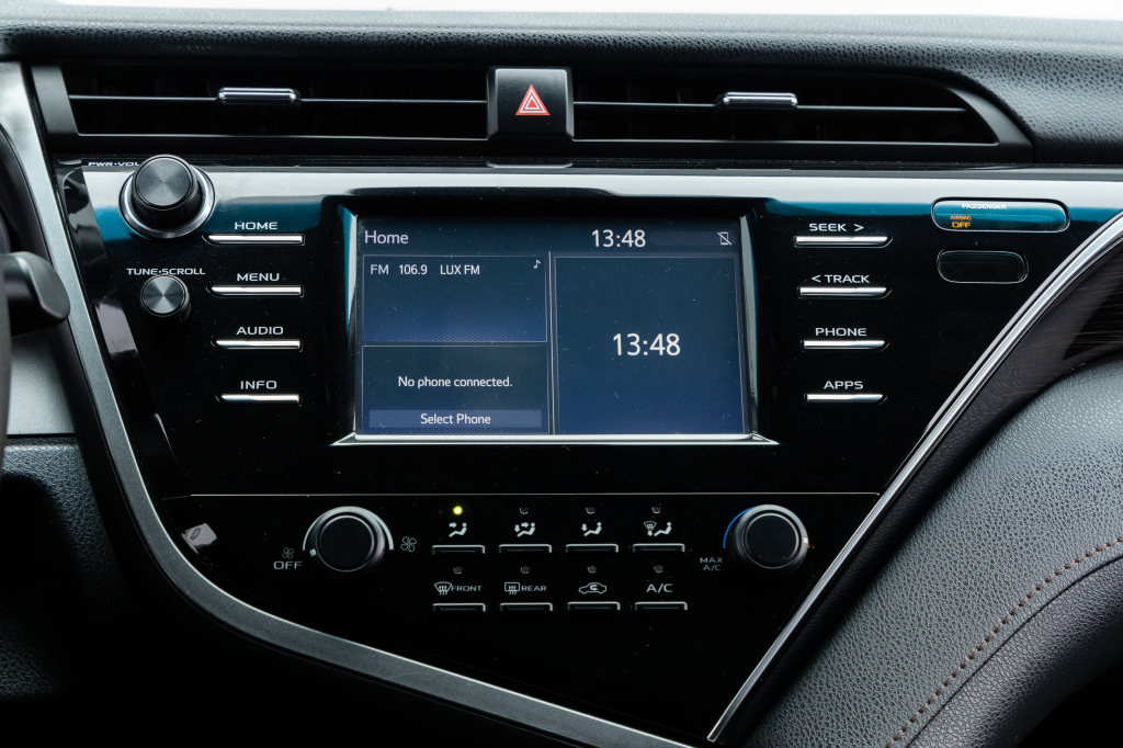 Toyota Camry LE 2017 photo 14