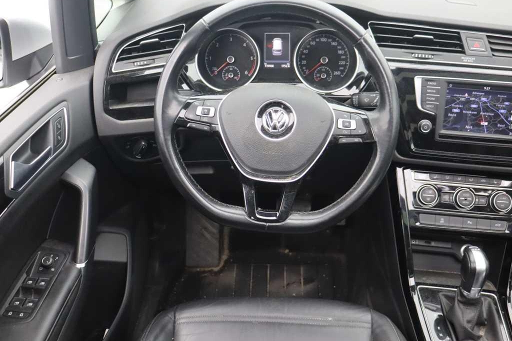 Volkswagen Touran 2016 photo 6