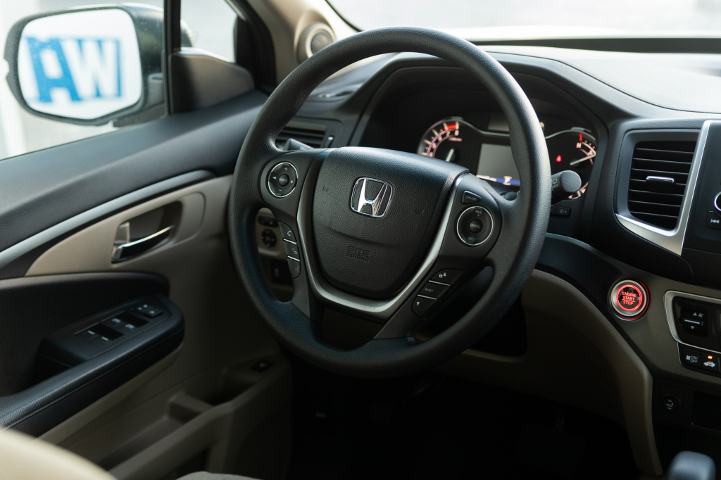 Honda Pilot LX 2018 photo 42
