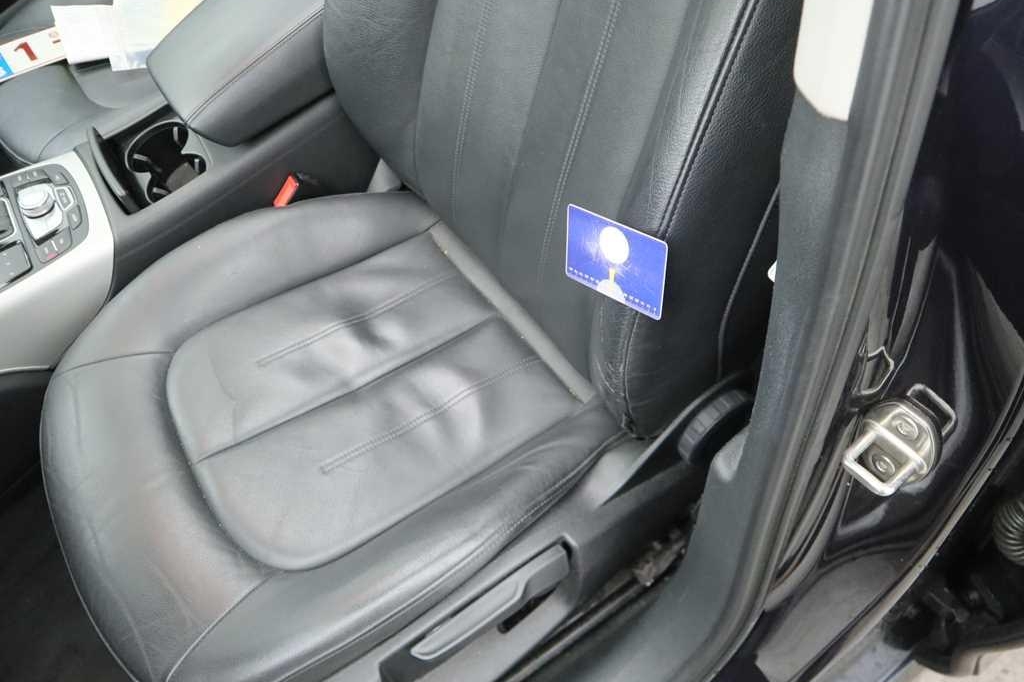 Audi A6 Avant 2015 фото 27