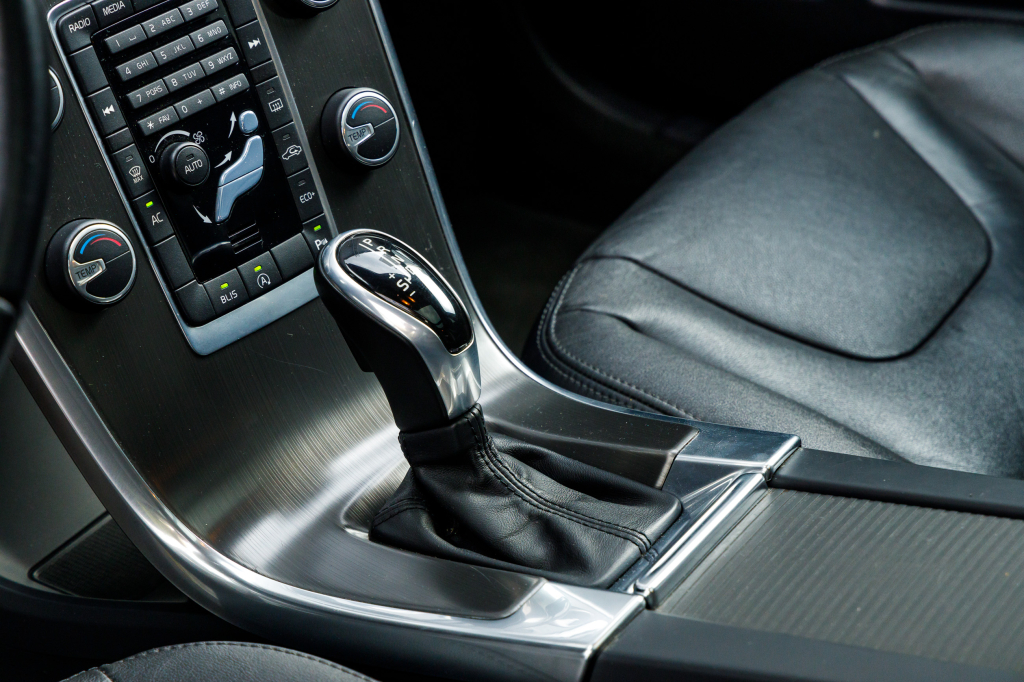 Volvo XC60 2015 фото 14