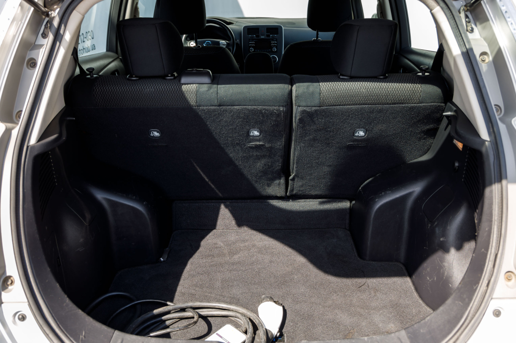 Nissan Leaf 2014 фото 14