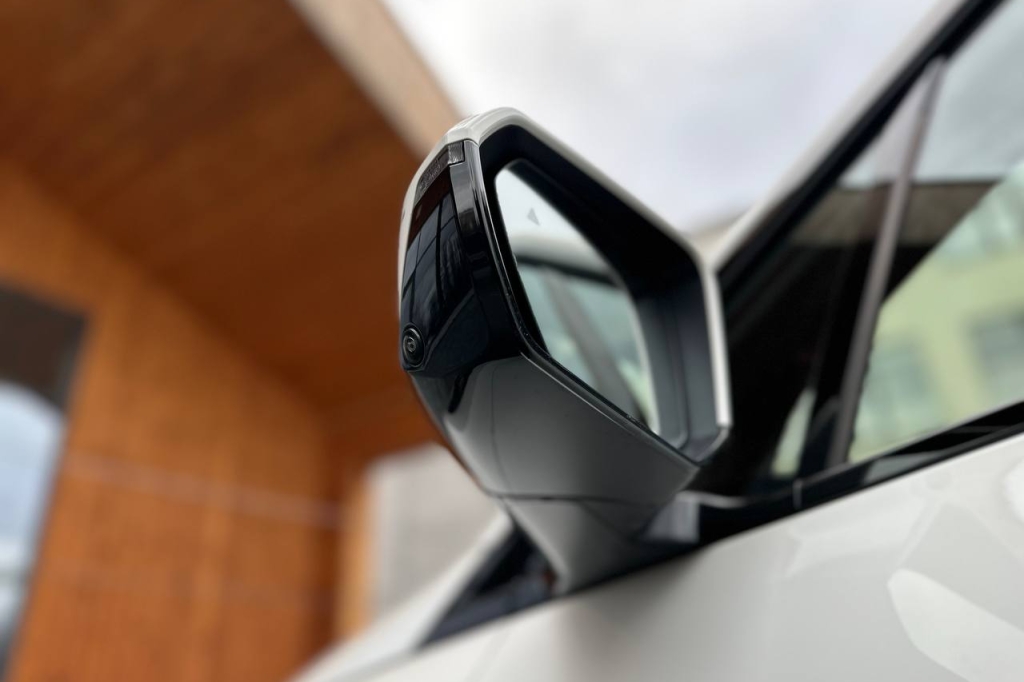 BMW iX xDrive40 2023 photo 9