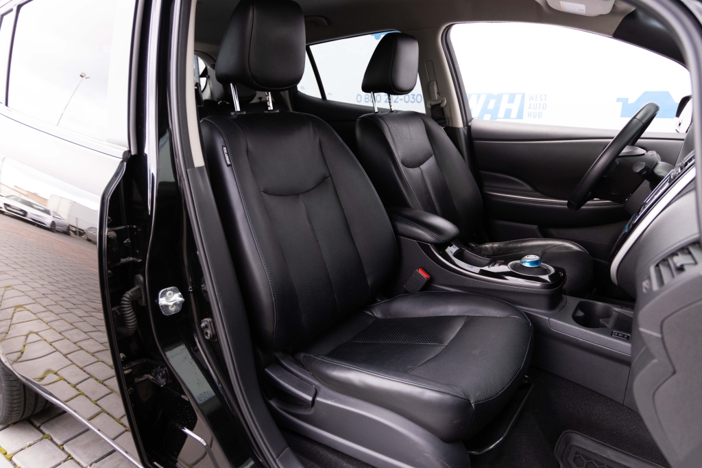 Nissan Leaf 2013 фото 25
