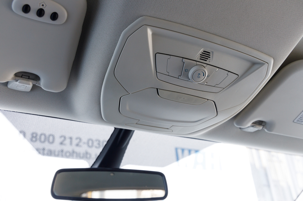 Ford C-Max Hybrid фото 9