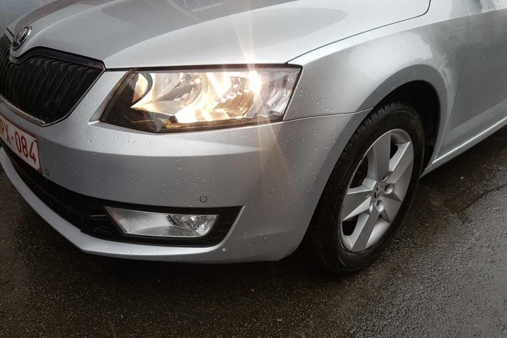 Skoda Octavia Combi 2015 photo 21