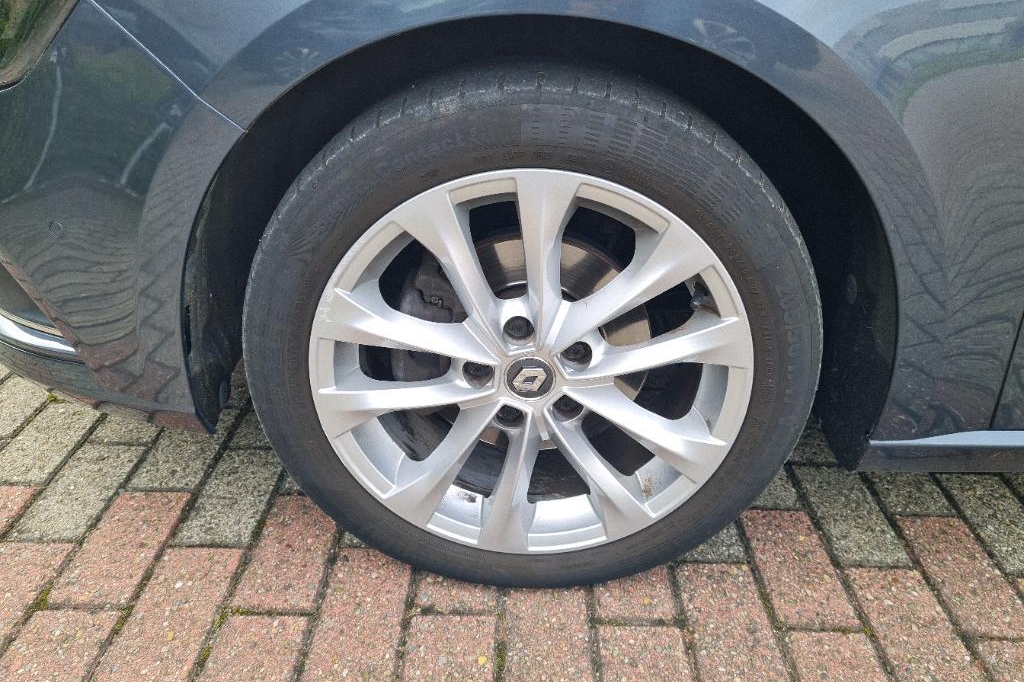 Renault Megane Grandtour 2017 photo 37