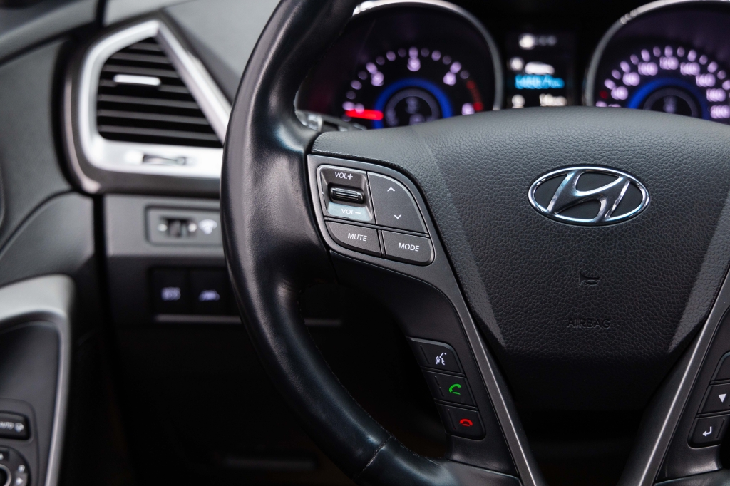 Hyundai Grand Santa Fe CRDI 4WD 2013 photo 19