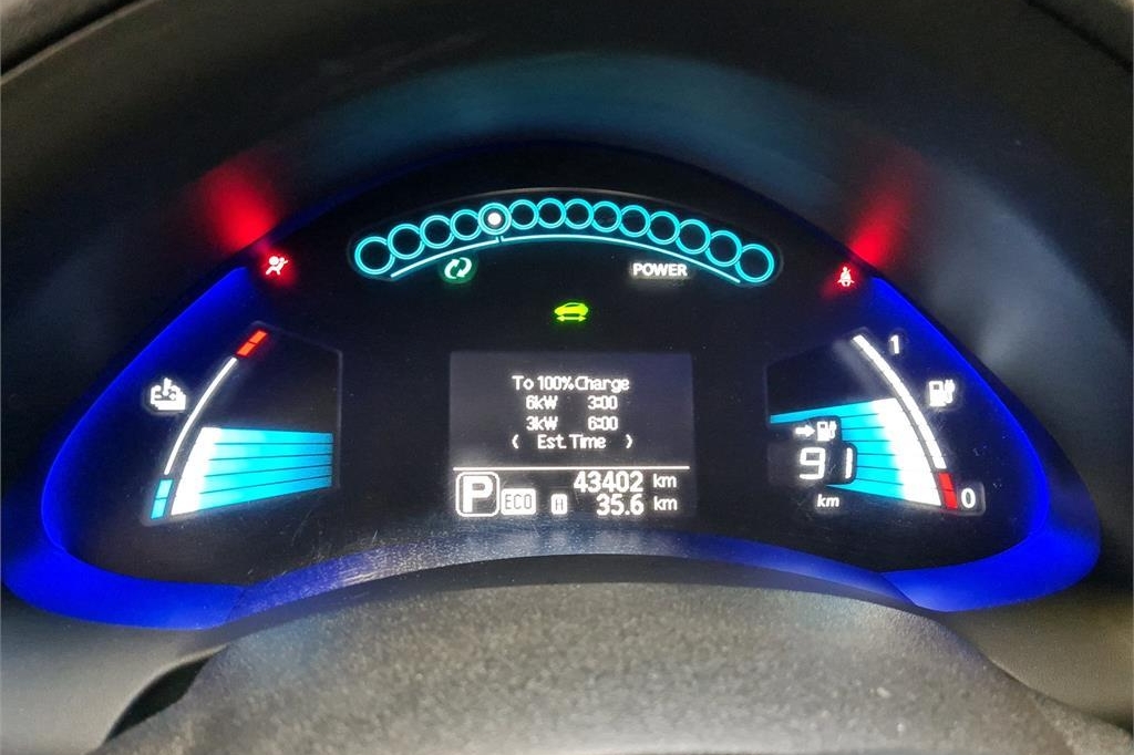 Nissan Leaf 2016 photo 7