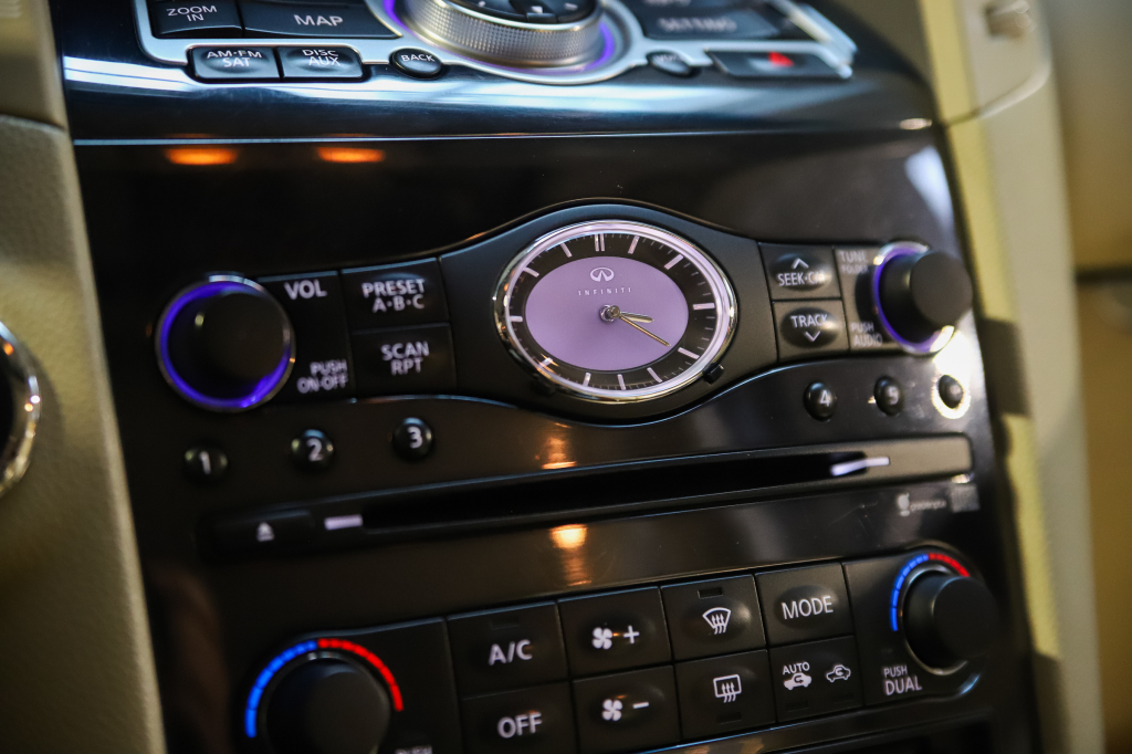 Infiniti FX 50 S 2008 фото 28