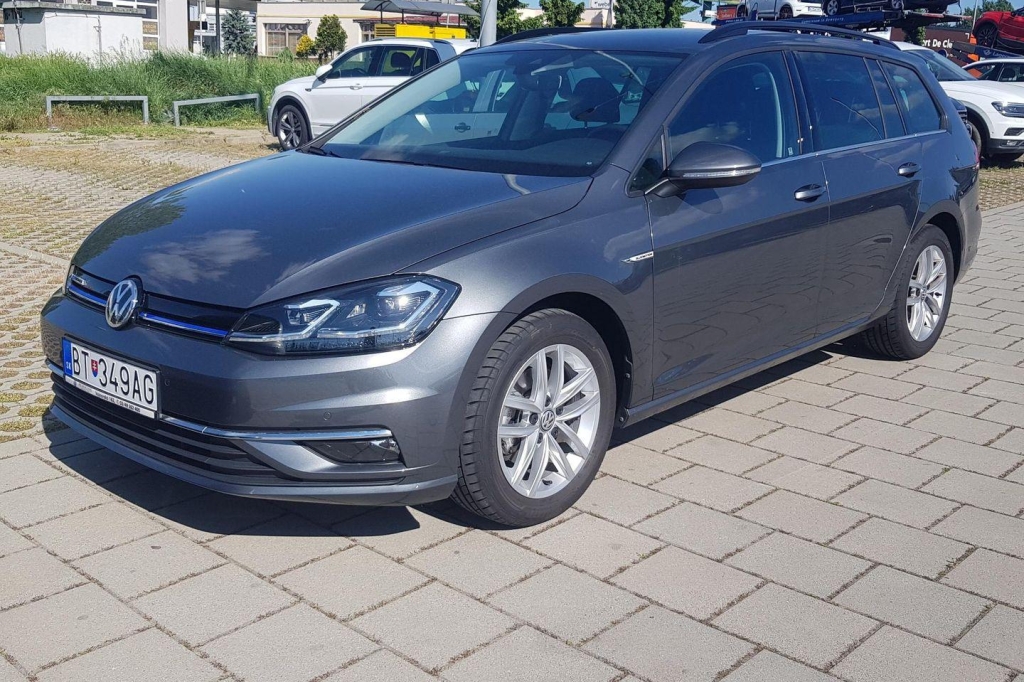 Volkswagen Golf Variant 2020 photo 1