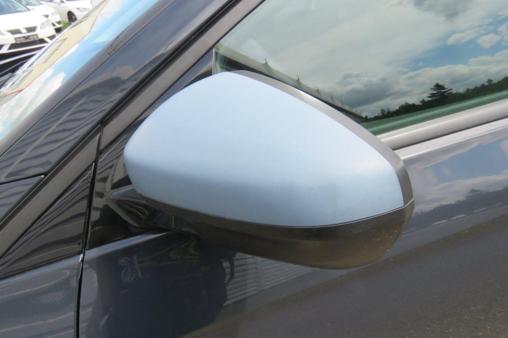 Opel Grandland X 2019 photo 17