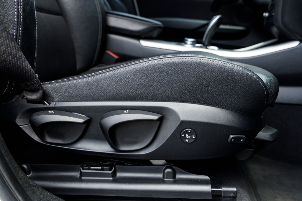 BMW X3 2011 фото 9