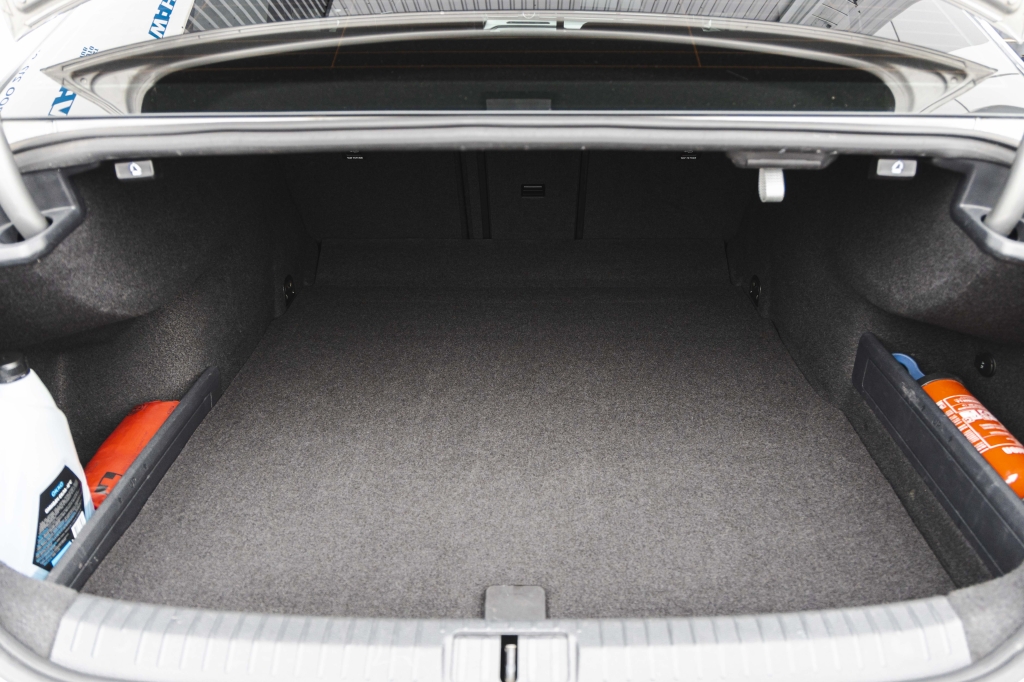 Volkswagen Passat 2016 photo 31