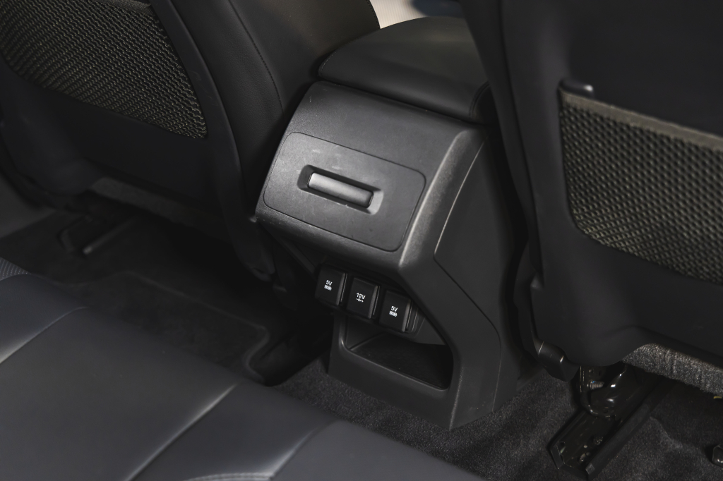 Jaguar I-Pace 2018 фото 33