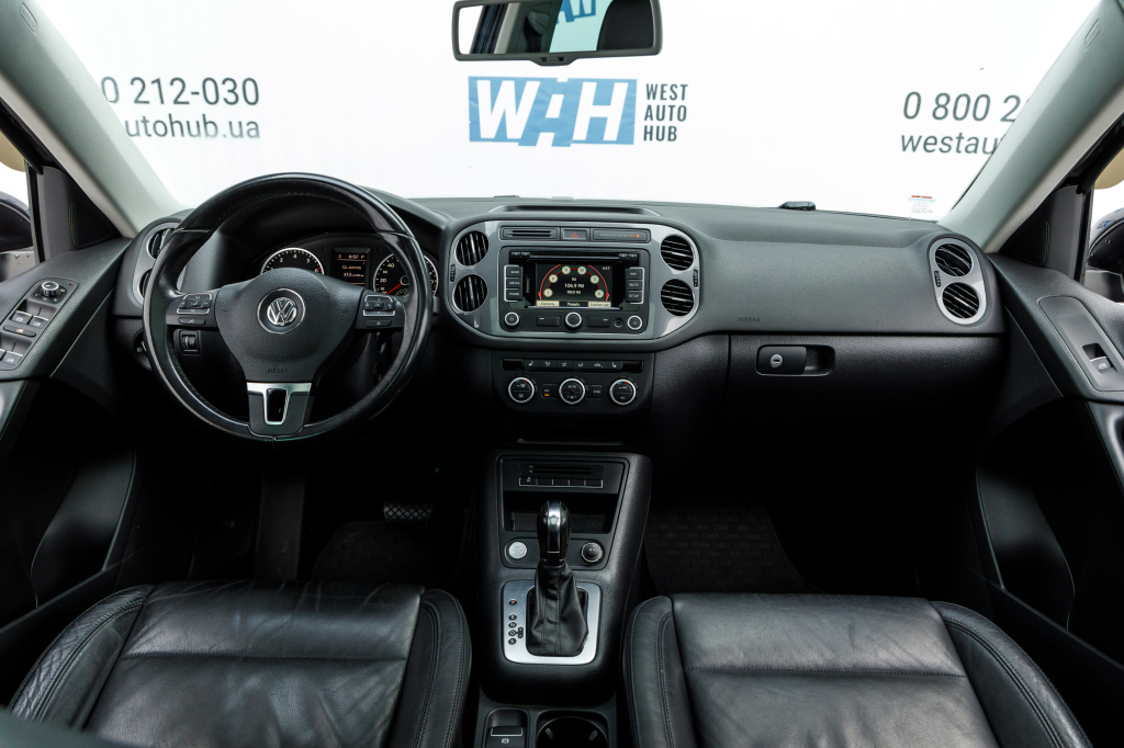 Volkswagen Tiguan S 2012 photo 14