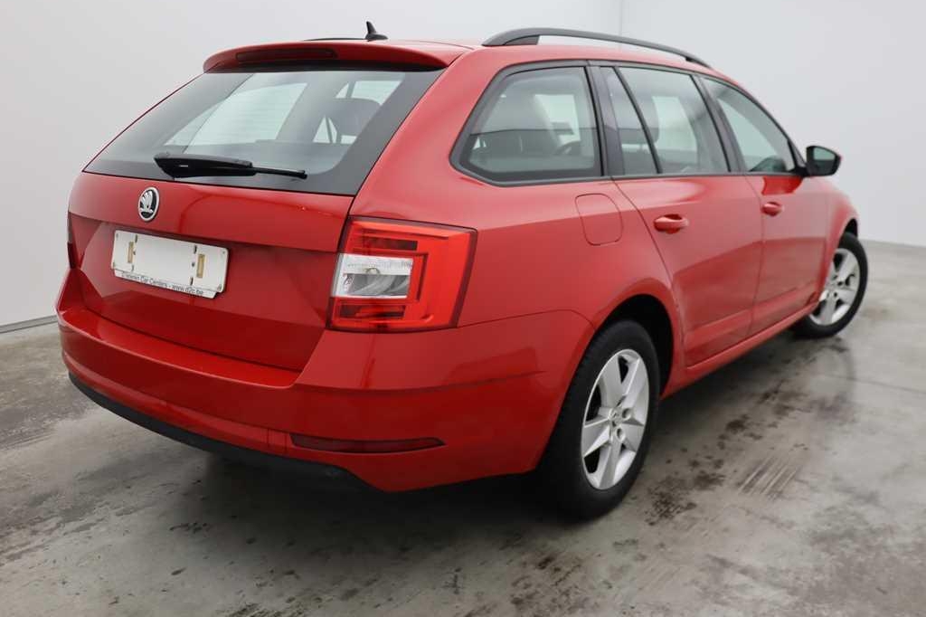 Skoda Octavia Combi 2018 photo 6