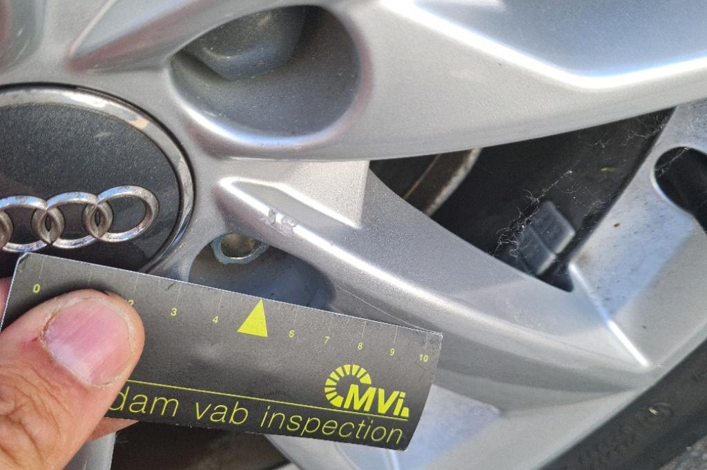 Audi A4 Avant 2017 фото 14