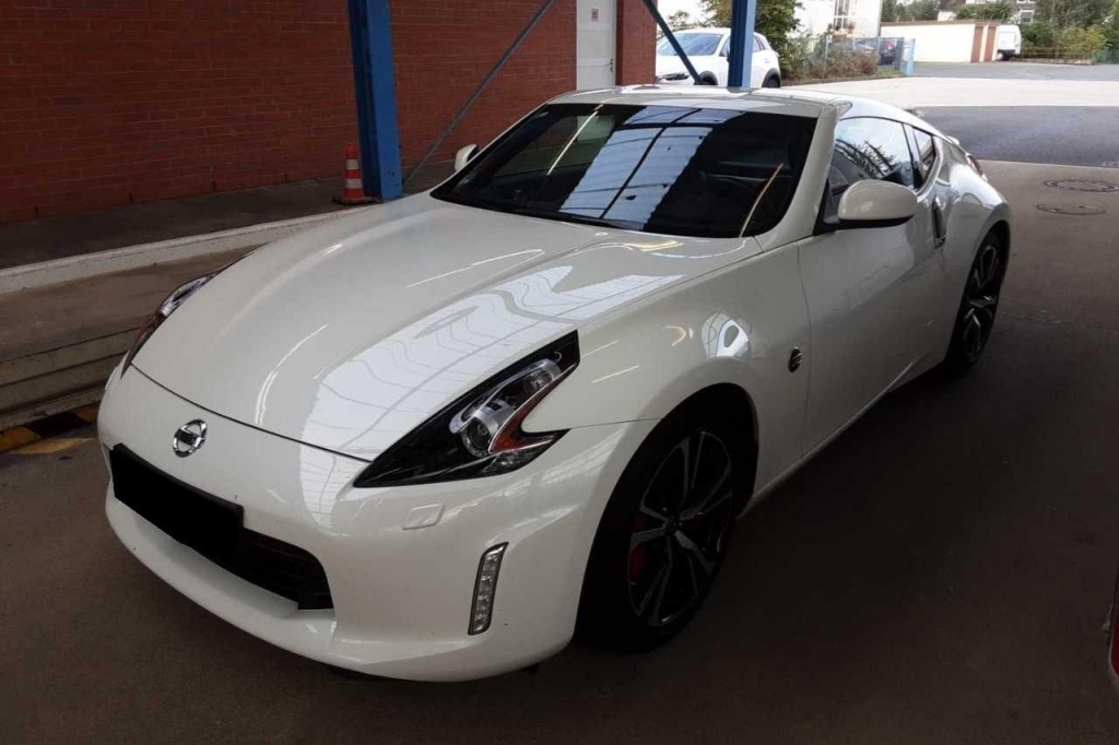 Nissan 370Z 2018 фото 5