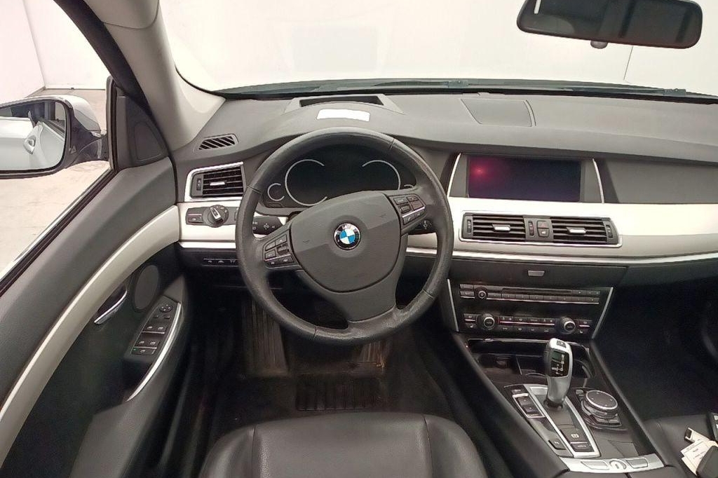 BMW 5er Gran Turismo 2016 photo 1