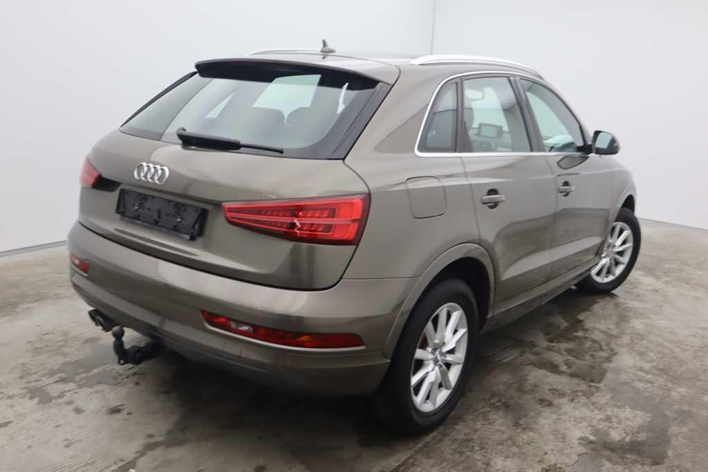 Audi Q3 2016 фото 4
