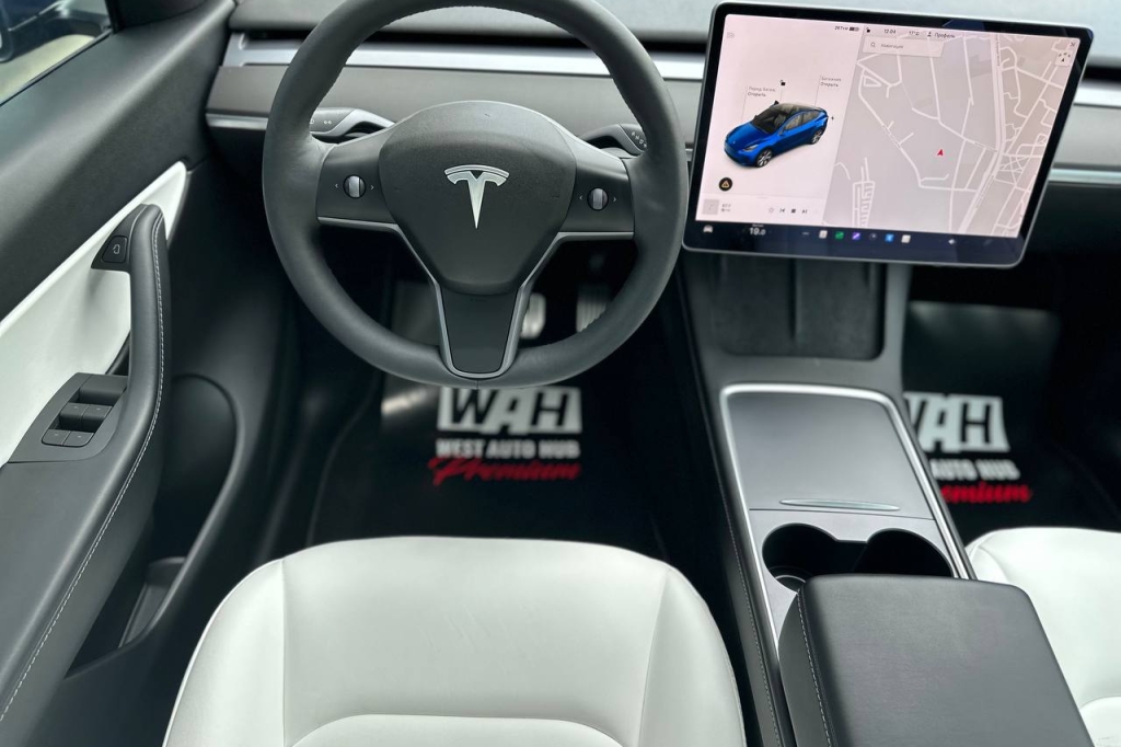 Tesla Model Y Long Range 82 kWh Dual Motor  2021 photo 18
