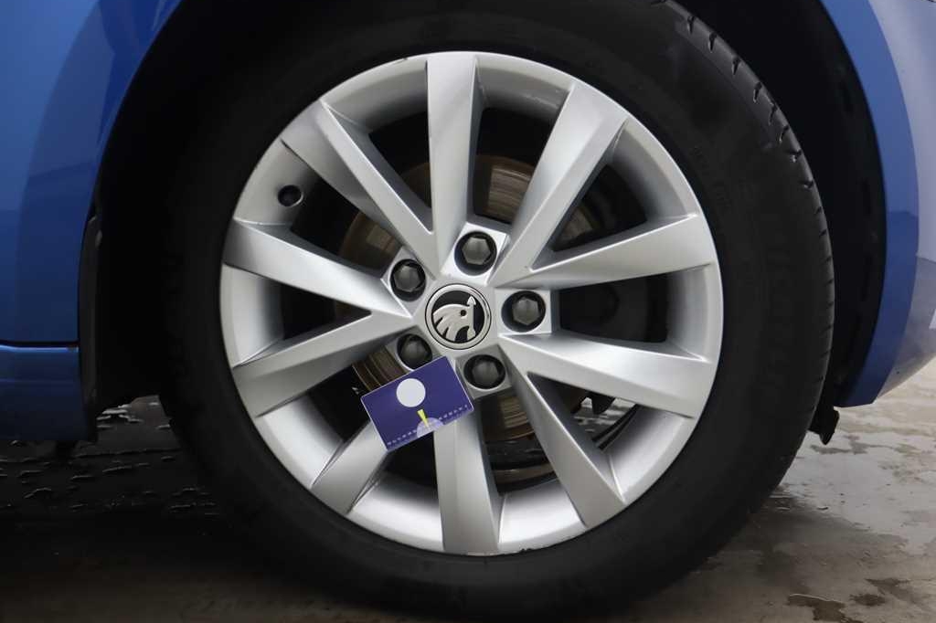 Skoda Octavia 2018 фото 41